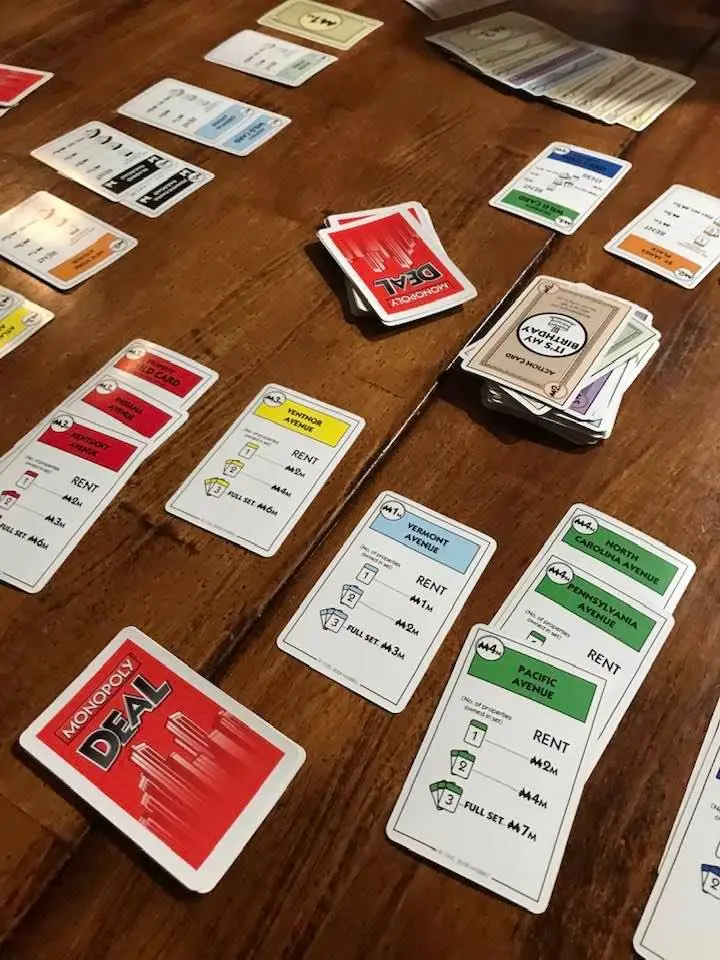 monopoly-deal-card-game-2.webp